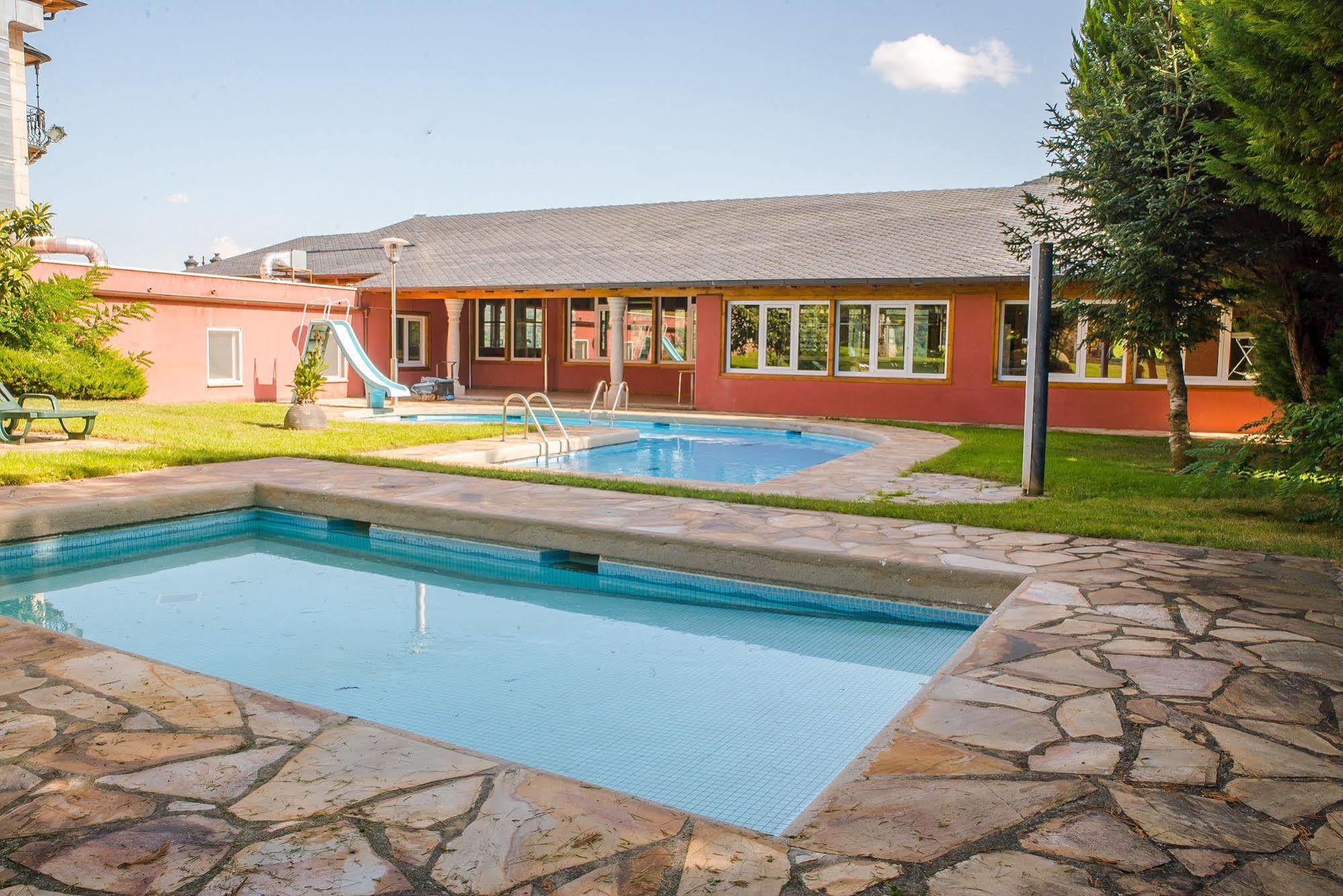 Complejo Hostelero Paladium Villamartín 외부 사진